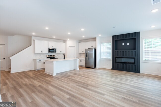 Building Photo - 3140 Marbella Cir