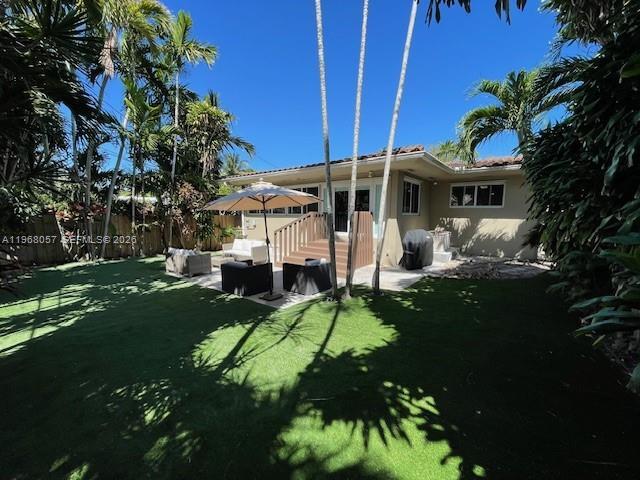 Building Photo - 750 NE 72nd Terrace