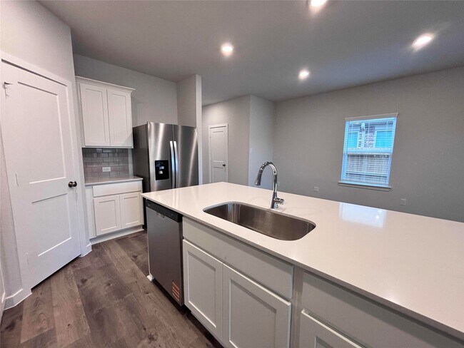 Building Photo - 32506 Timber Point Dr