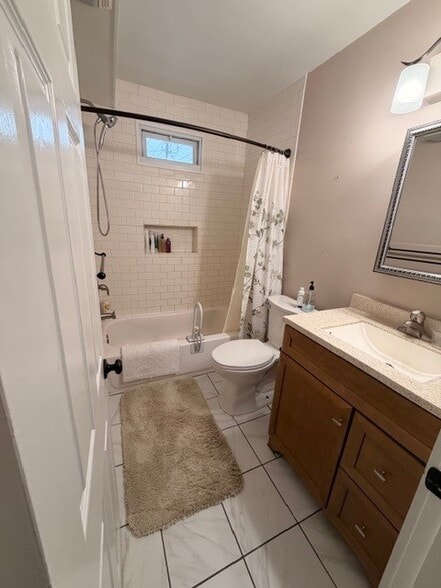 bath 1st floor - 110 Lowell Ave