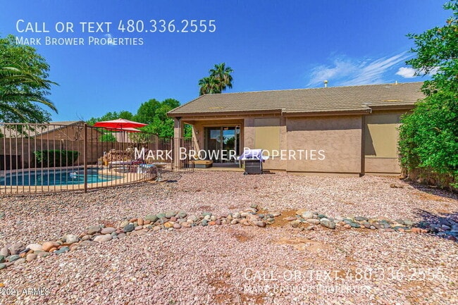 Building Photo - 2623 E Detroit Pl