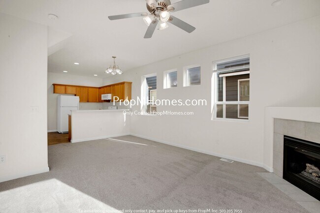 Building Photo - Cozy Three Bedroom Home in SE - New Photos!