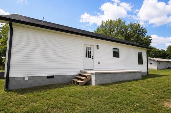 Building Photo - 3-Bedroom Home on Over Half an Acre with Pond Views Near I-40