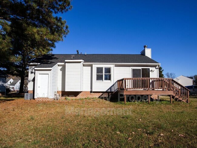 Building Photo - 7412 Pineleaf Dr