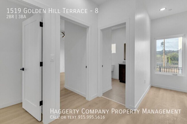 Building Photo - 1519 Golden Hill Ter