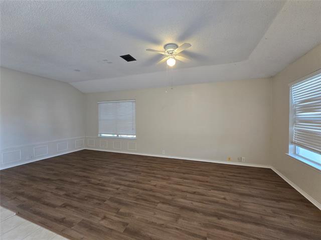 Building Photo - 1400 Kilkenny Dr