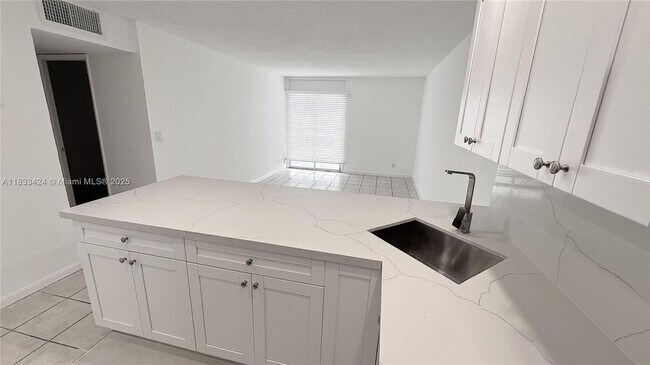 Building Photo - 801 NW 47th Ave