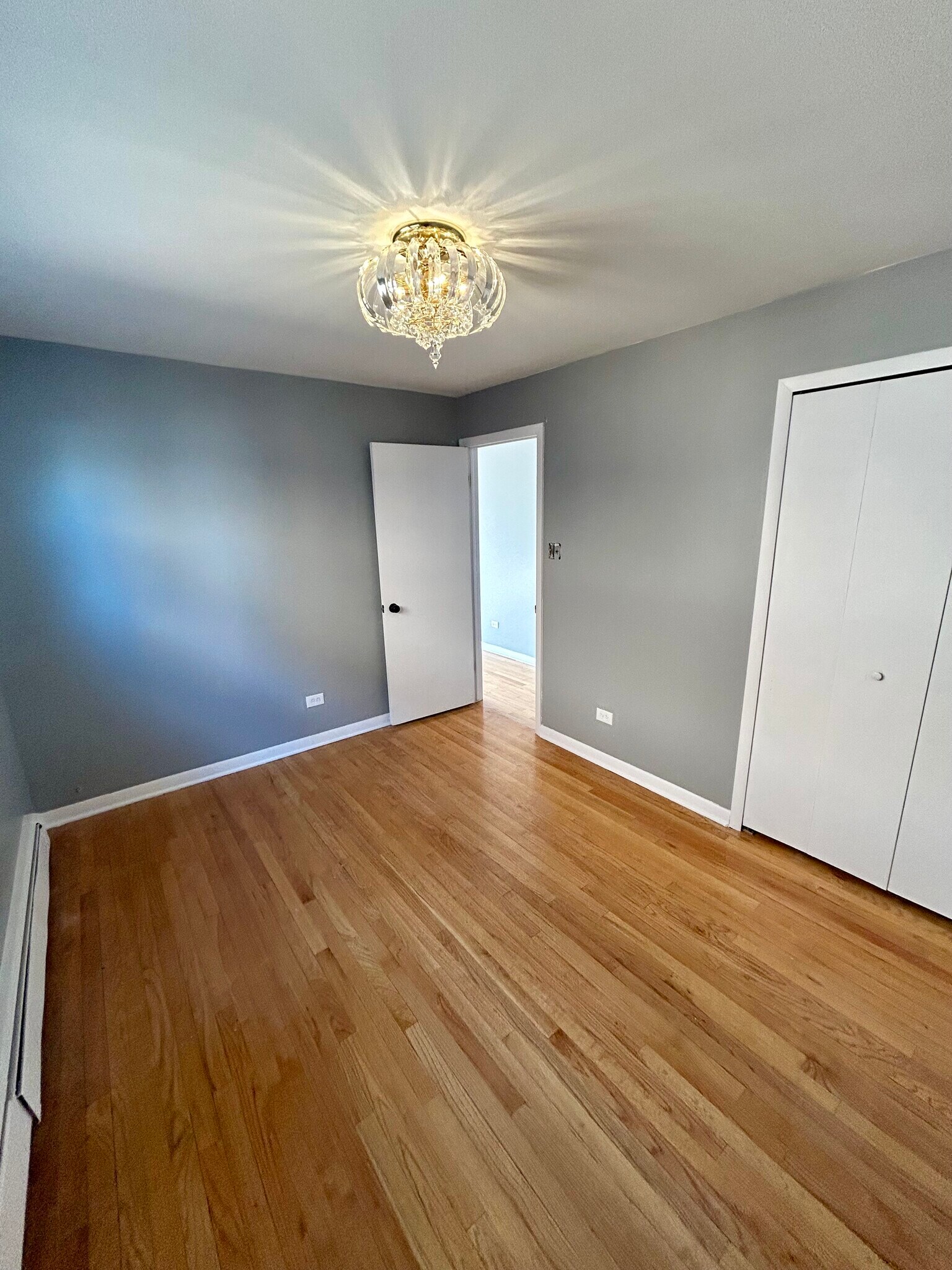 Building Photo - 1616 Memorial Dr