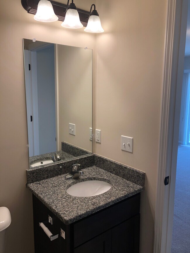 Building Photo - 8171 Promenade Dr