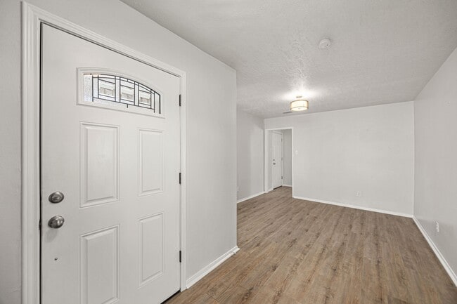 Building Photo - 2907 Boulder Creek Dr