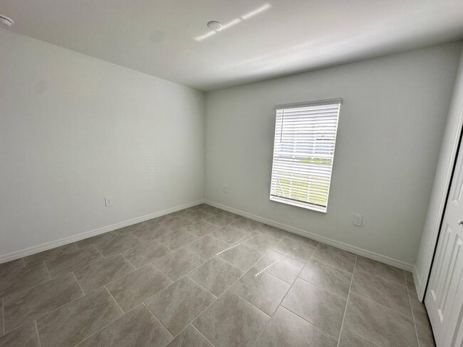 Building Photo - 17669 Paradiso Wy