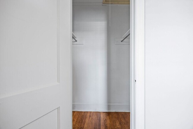 Building Photo - Duplex