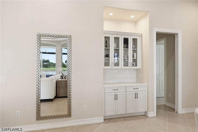 Building Photo - 8950 Shenendoah Cir