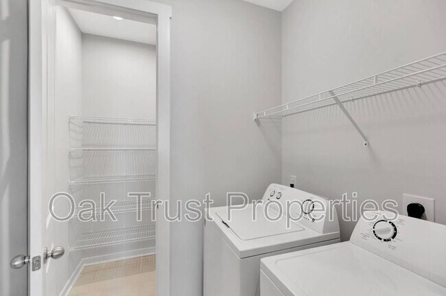 Building Photo - 113 Summer Tanager Dr