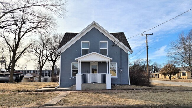 Primary Photo - 319 N Sheridan St