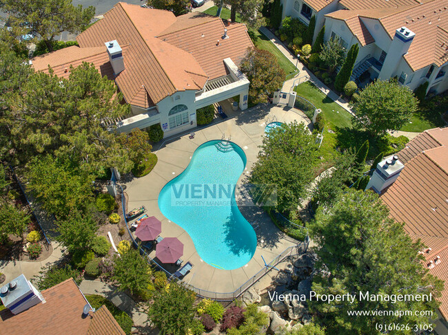 Building Photo - Great location for this Rocklin Condo!