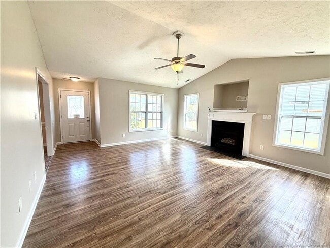 Building Photo - 260 Strike Eagle Dr