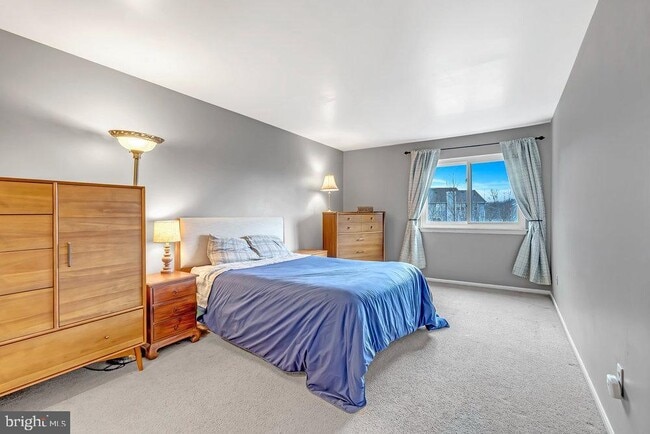 Building Photo - 44 Coriander Dr