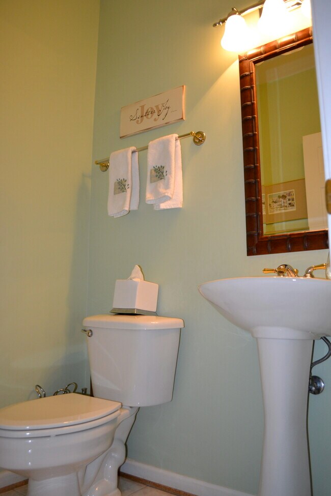 Half bath on main level - 3163 Grovehurst Pl