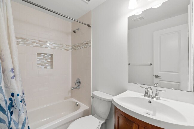 Building Photo - 3BR/4BA - Silver Spring Rambler on Quiet Cul-de-Sac Near Sligo Creek Park