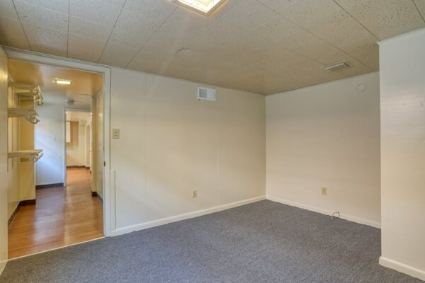 Building Photo - 911 4th St