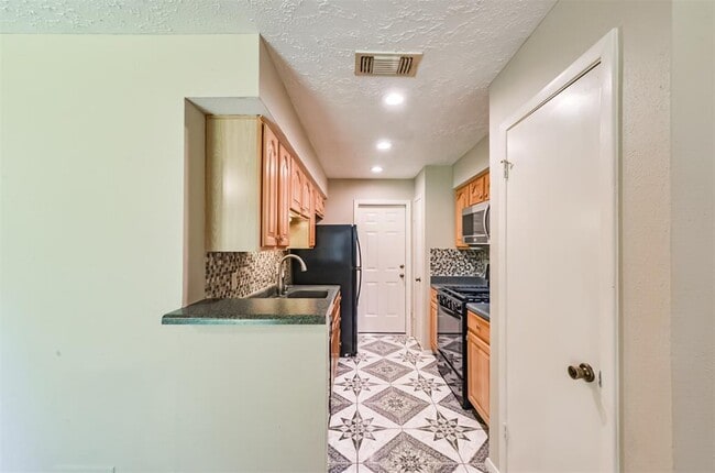 Building Photo - 4111 Coral Meadow Ct