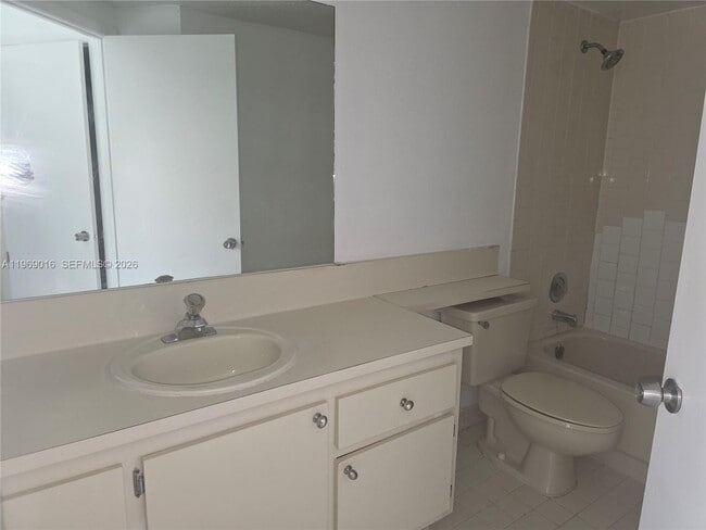 Building Photo - 8290 Lake Dr