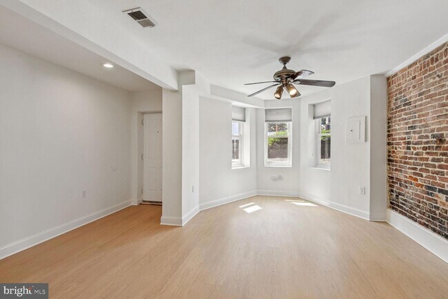 Building Photo - 817 T St NW