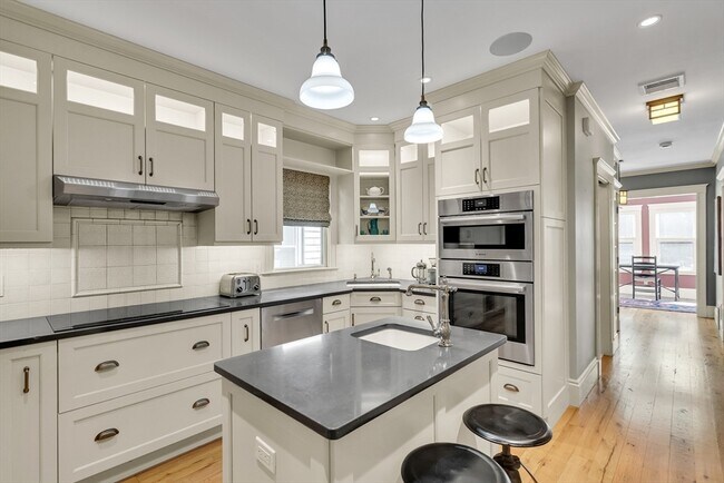 Building Photo - 35 Norris St