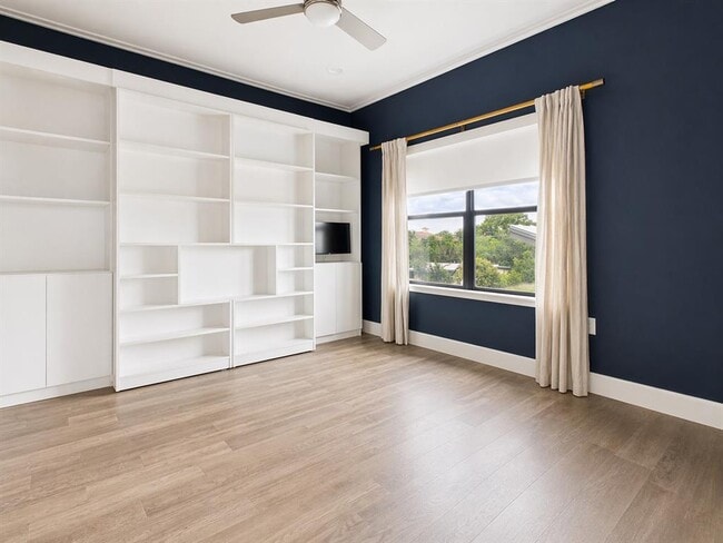 Building Photo - 4402 Mt Vernon Dr