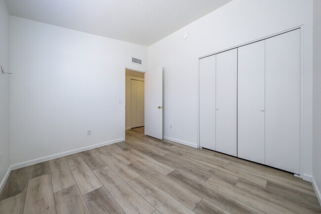 Building Photo - 3167 W Alexanderwood Dr