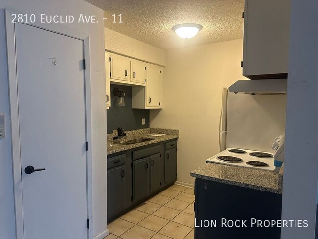 Building Photo - Pet Friendly! Charming 2-Bedroom Apartment...