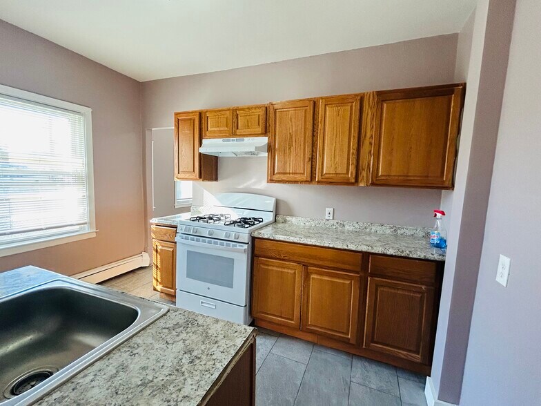 Building Photo - 25 Fallon Ave