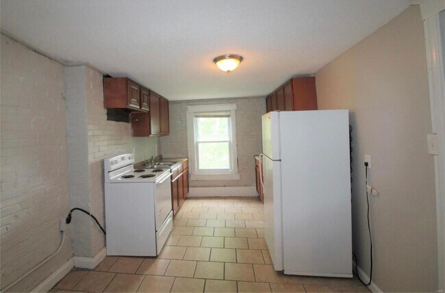 Building Photo - 3016 California Ave