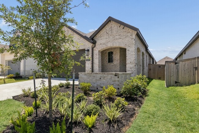 Building Photo - 11223 Common Hackberry St