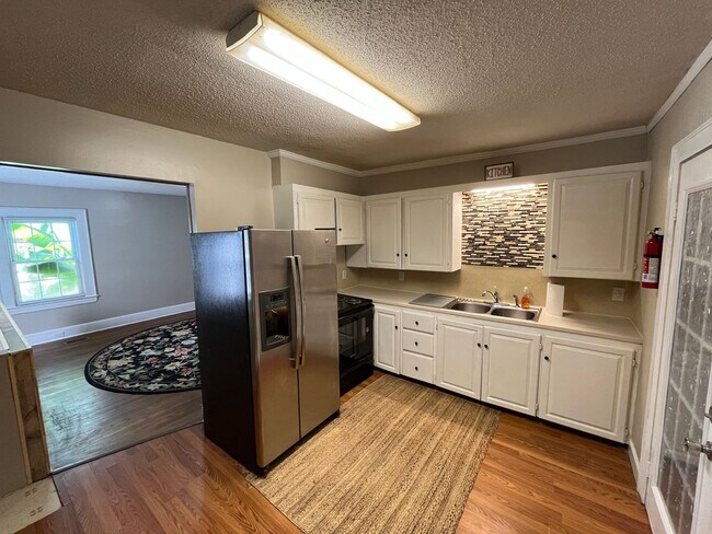 Building Photo - 2535 Marble St