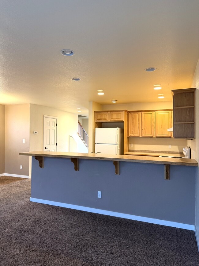 Building Photo - 205 Cooperative Way