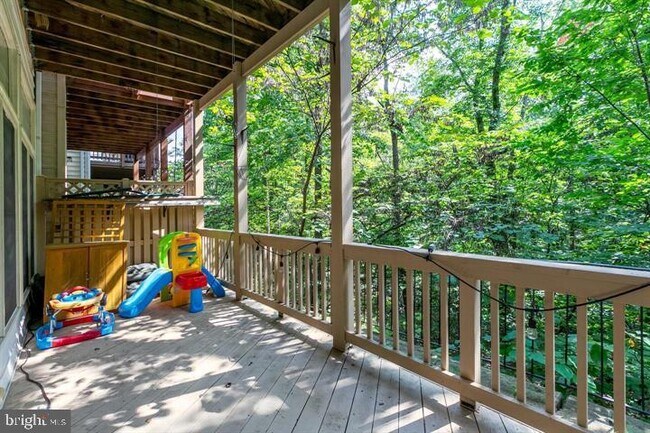 Building Photo - 2519 Gadsby Pl