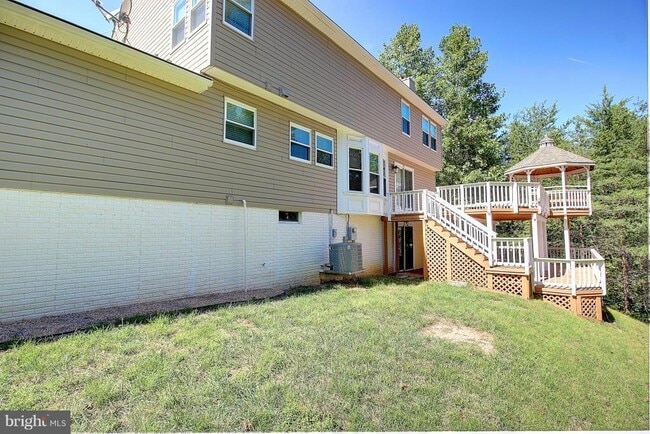 Building Photo - 66 Larkwood Ct