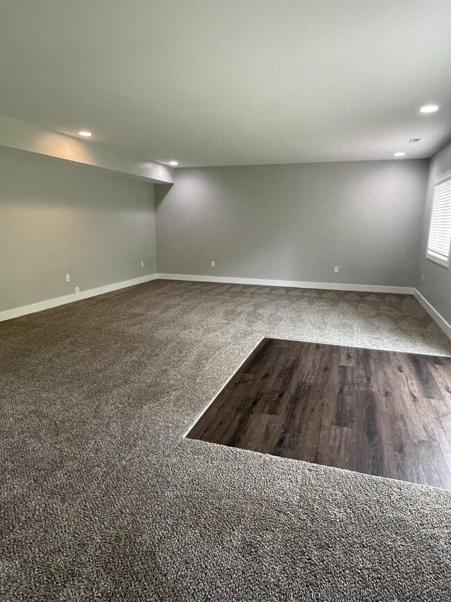 Building Photo - 2685 Millstone Dr