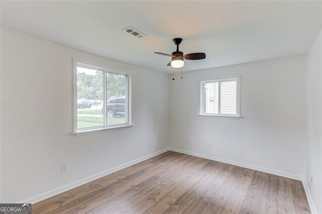 Building Photo - 5266 Long Green Ln