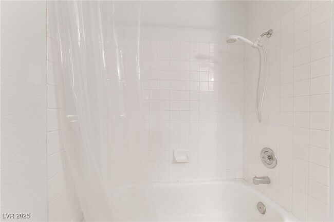 Building Photo - 1851 Hillpointe Rd