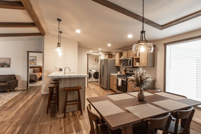 Building Photo - 188 Walleye Rd