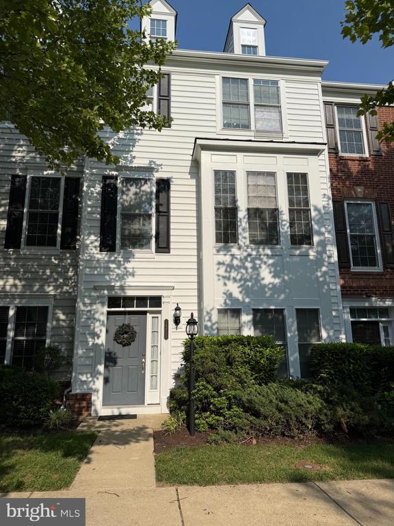Primary Photo - 14855 Potomac Branch Dr
