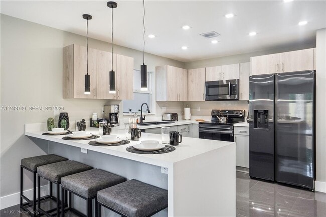 Building Photo - 1035 NW 48th St