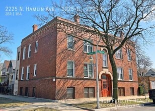 Building Photo - 2225 N Hamlin Ave