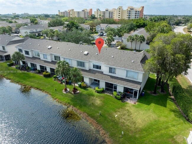 Building Photo - 16795 Hemingway Dr