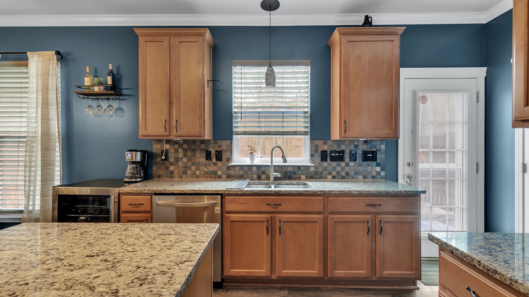 Building Photo - 10752 Big Bear Dr