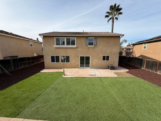 Building Photo - 28700 Lavatera Ave