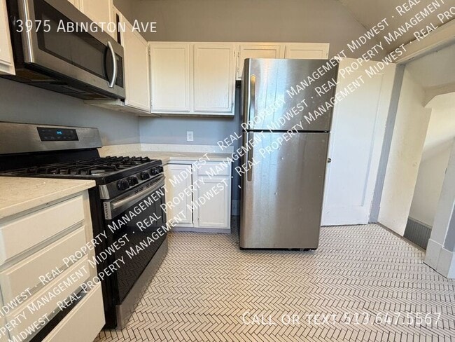 Building Photo - 3975 Abington Ave